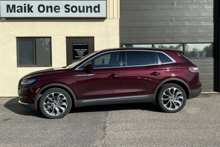 2021 Lincoln Nautilus with professional window tint in North Bay